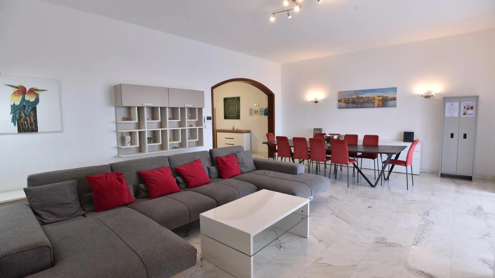 Xl Seafront Home In Sliema 0*,