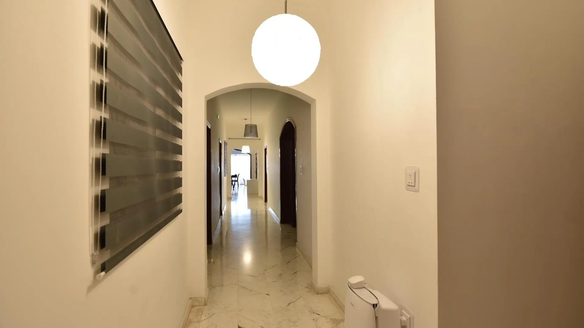 Xl Seafront Home In Sliema