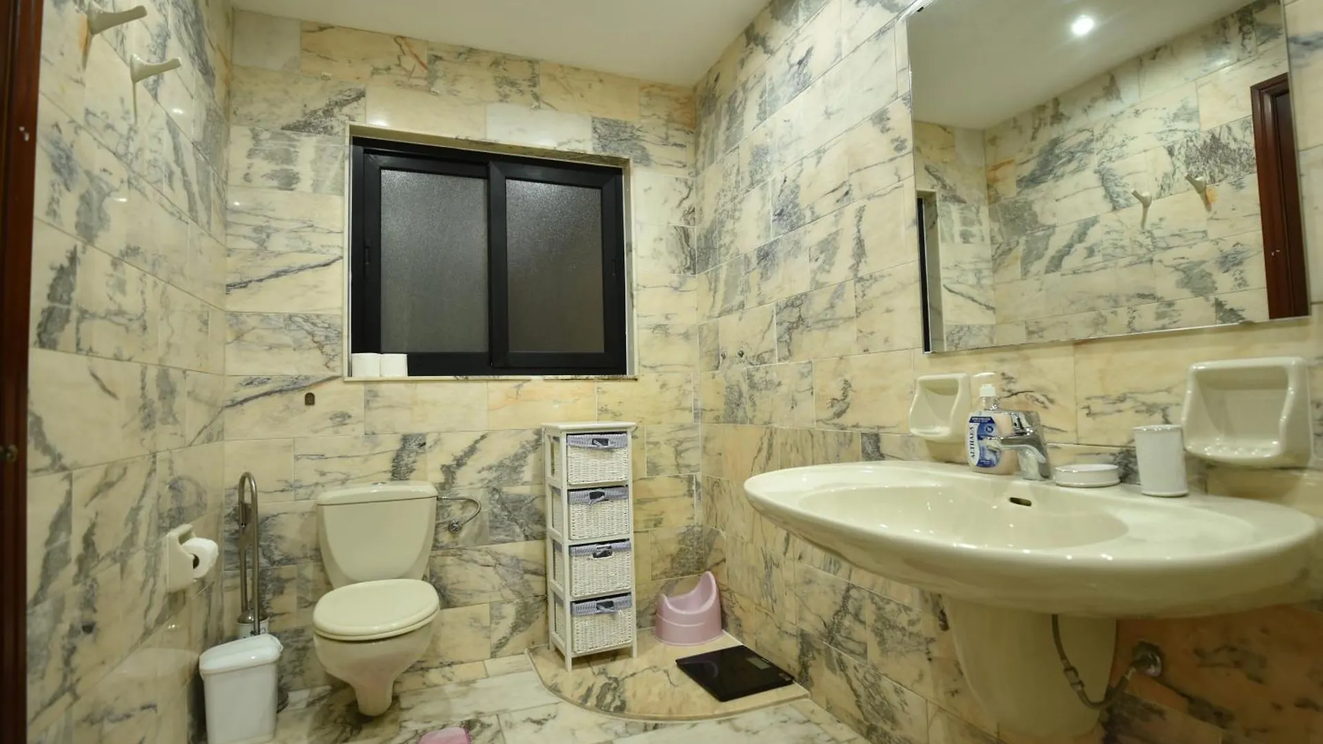 Apartment Xl Seafront Home In Sliema