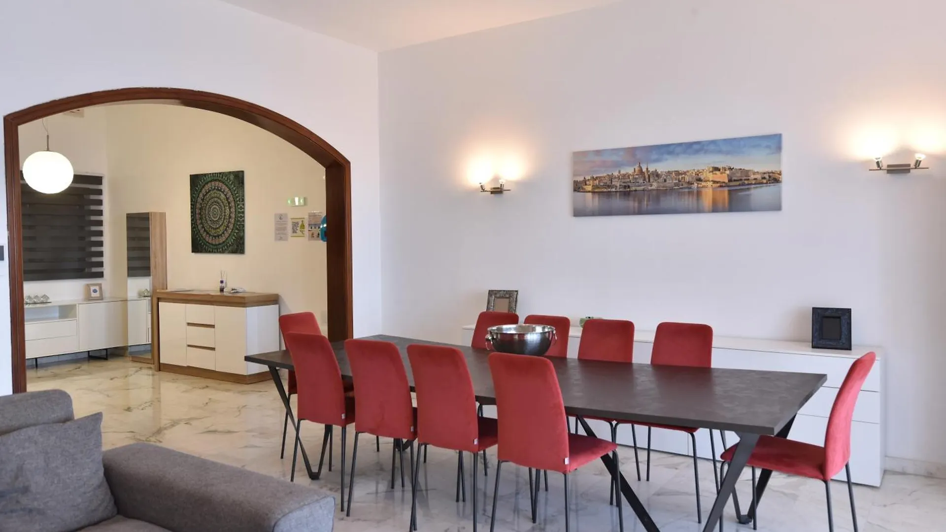 Xl Seafront Home In Sliema Malta